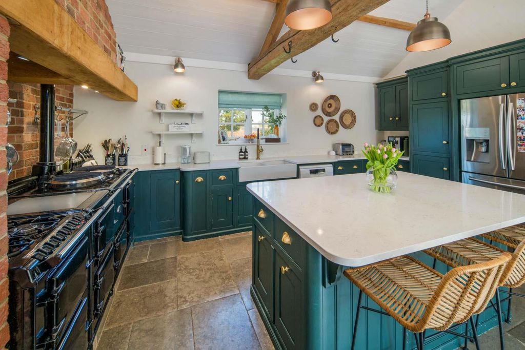Additional image 8 of 6 bed detached house for saleCalbourne, Isle Of Wight PO30