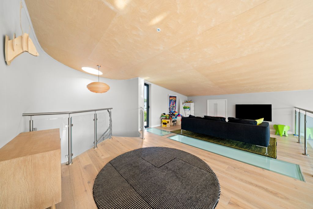Additional image 12 of 5 bed property for saleFriary Island, Staines, Surrey TW19, United Kingdom
