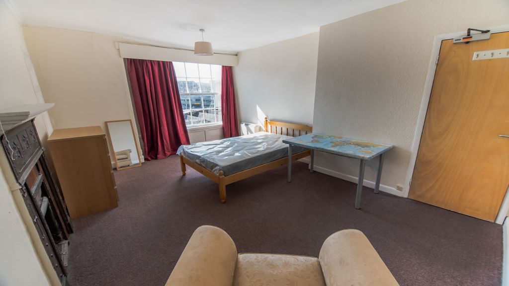 Additional image 15 of 3 bed maisonette to rentSt James's Parade, Bath BA1