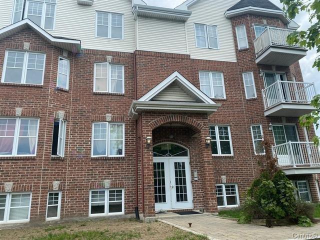 401 Rue Rochon
