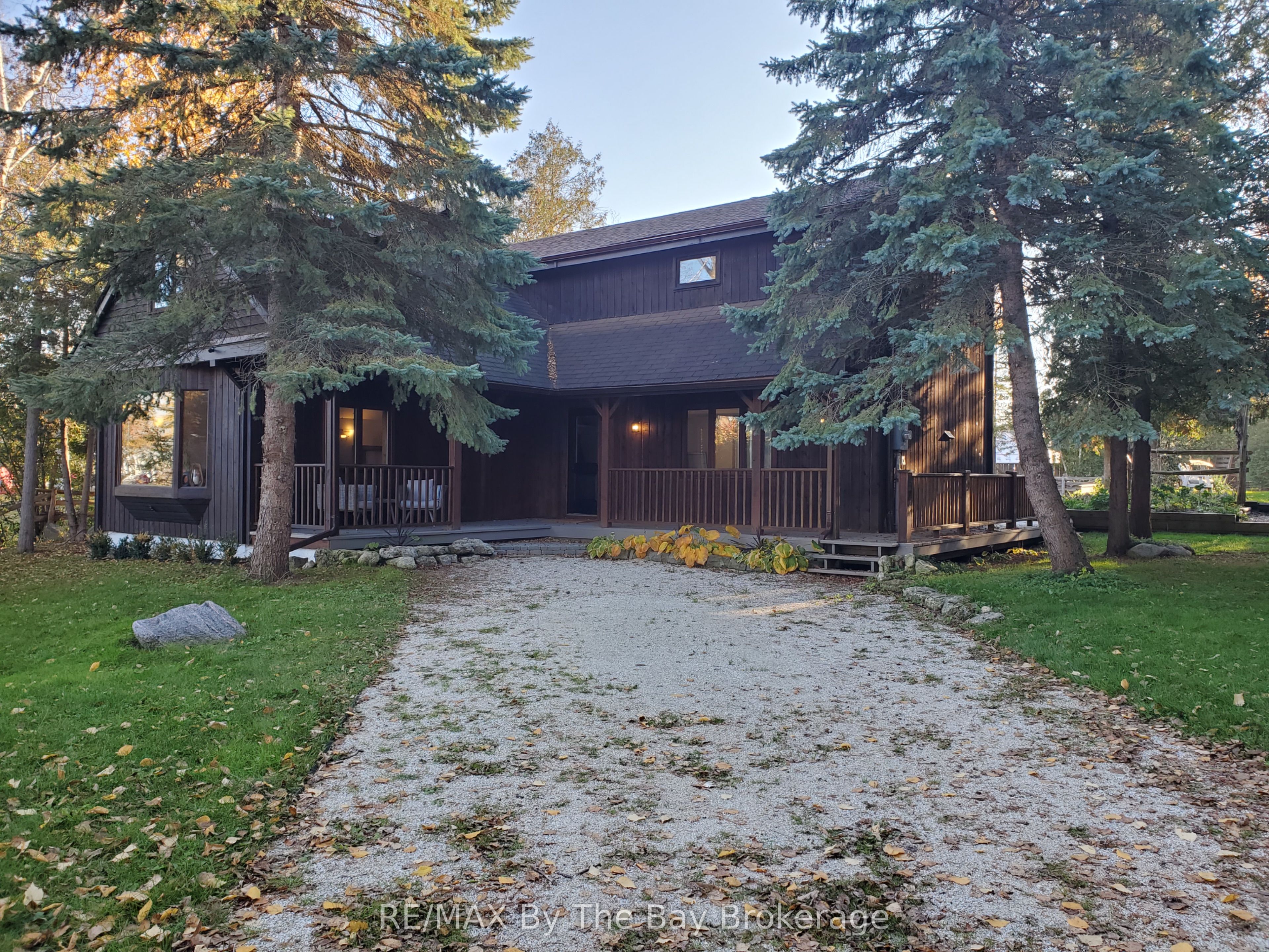 22 Woodcrest Avenue, Collingwood, ON, L9Y 3Z1