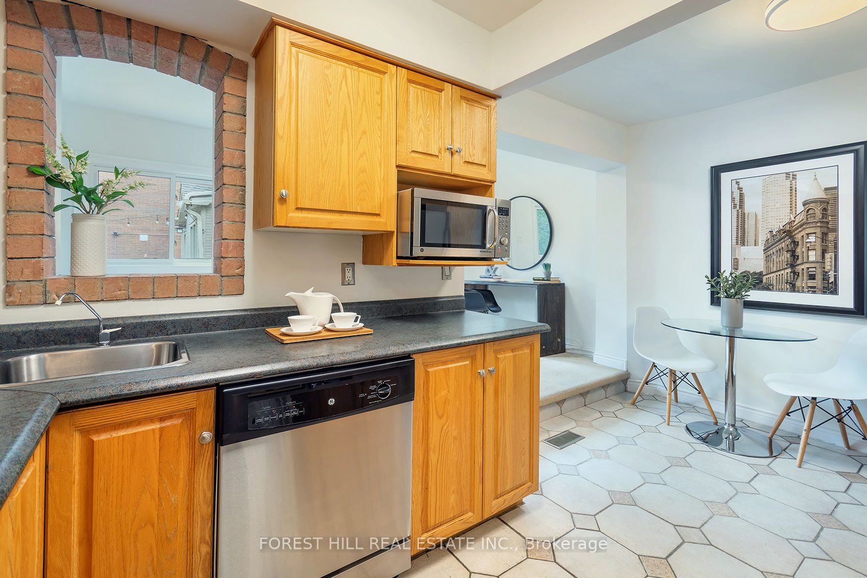 Additional image 3 of 7 Cleveland Street, Toronto, ON, M4S 2V9