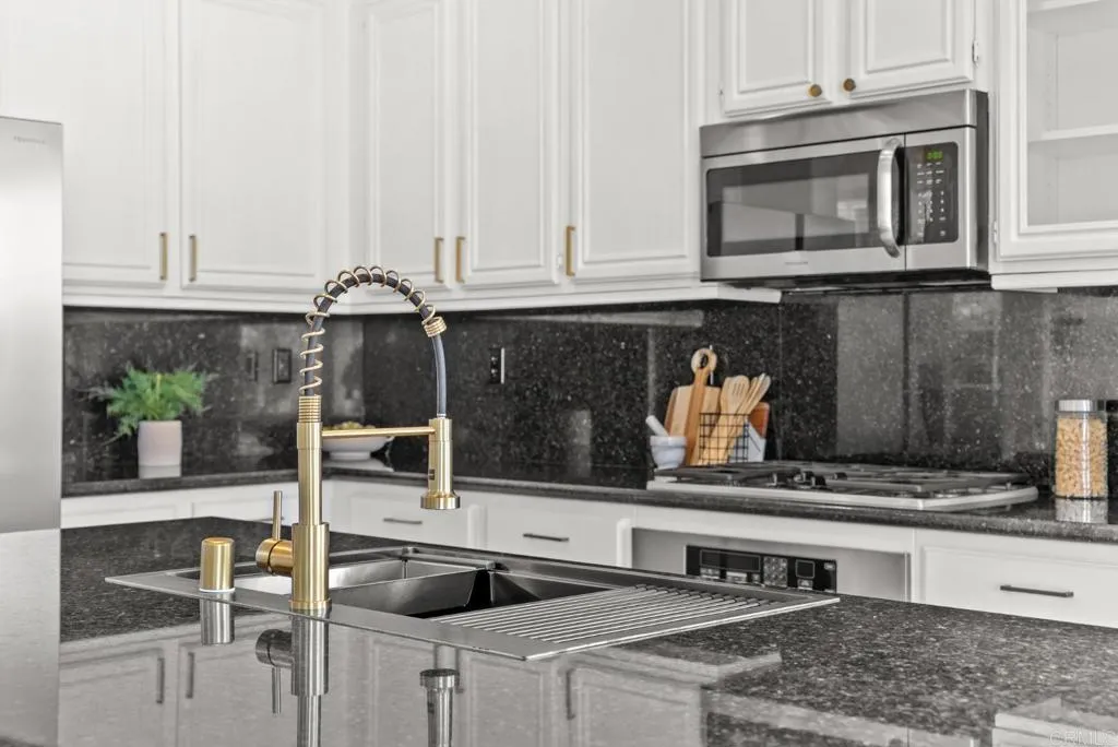 Additional image 72 of 6340 Oleander Way, San Diego, CA 92130