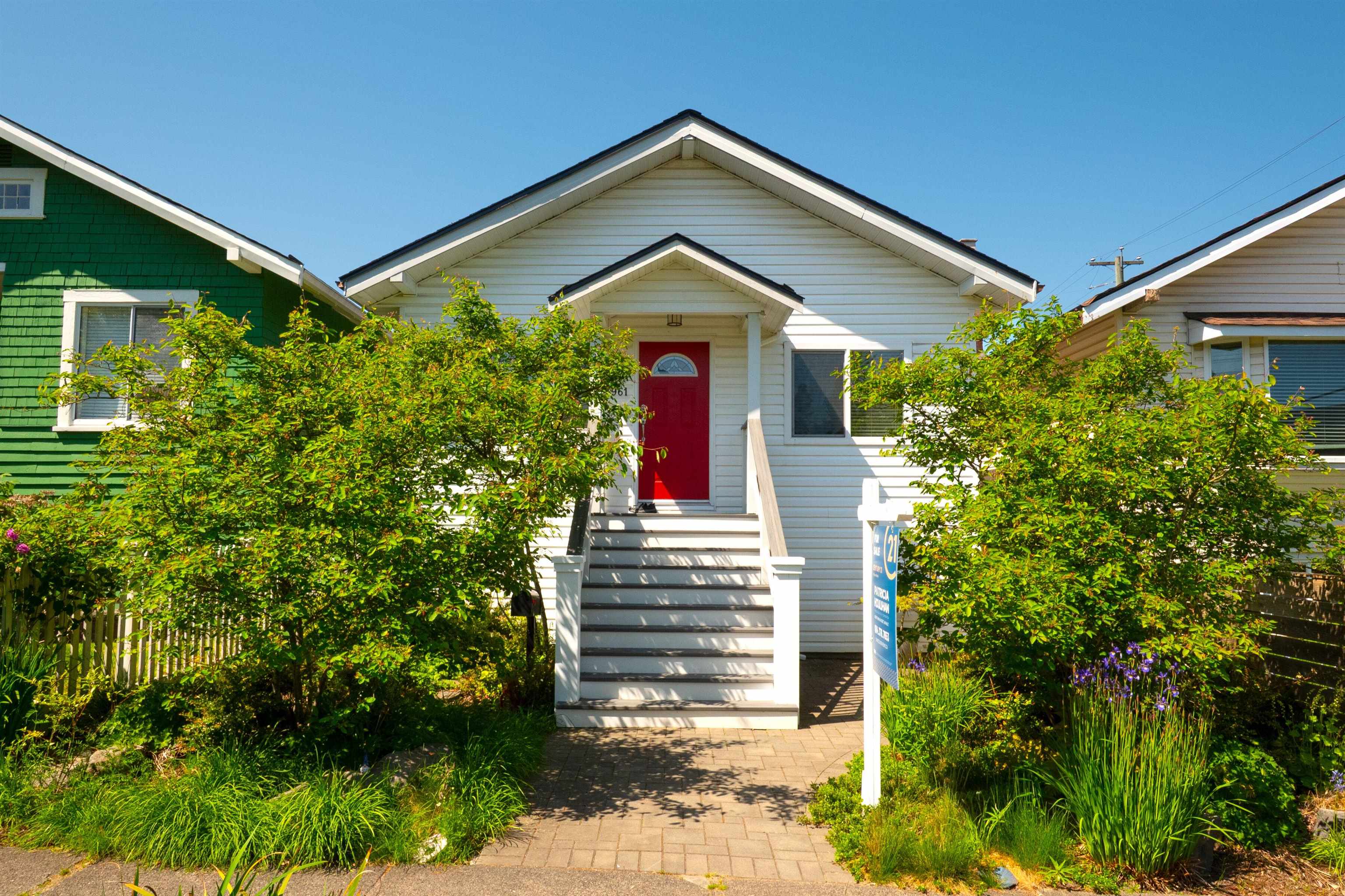 4961 St. Catherines Street, Vancouver, BC, V5W 3E9