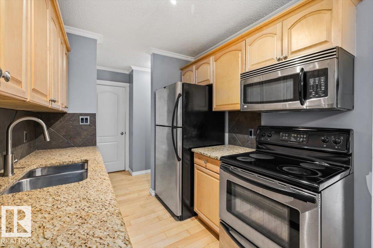 201-10547 83 Avenue NW, Edmonton, AB, T6E2E1