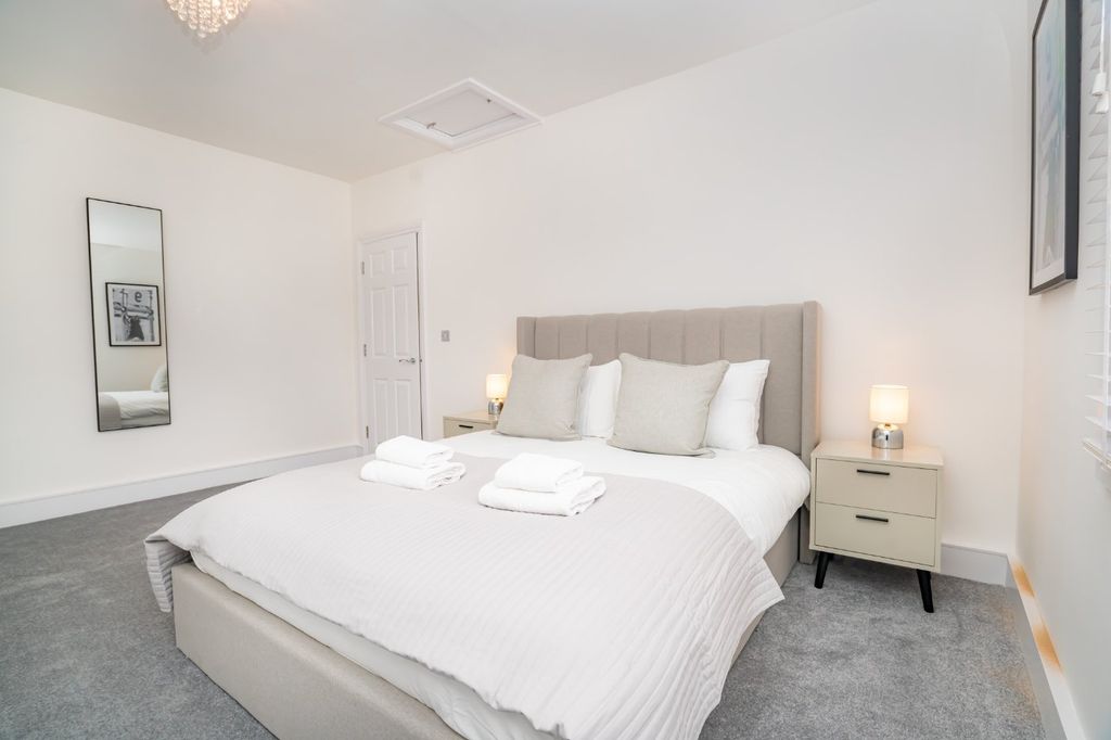Additional image 23 of 5 bed flat for saleGrosvenor Street, Cheltenham, Gloucestershire GL52