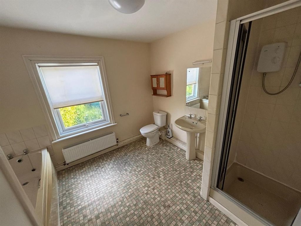 Additional image 5 of 1 bed end terrace house to rentAberderfyn Road, Johnstown LL14