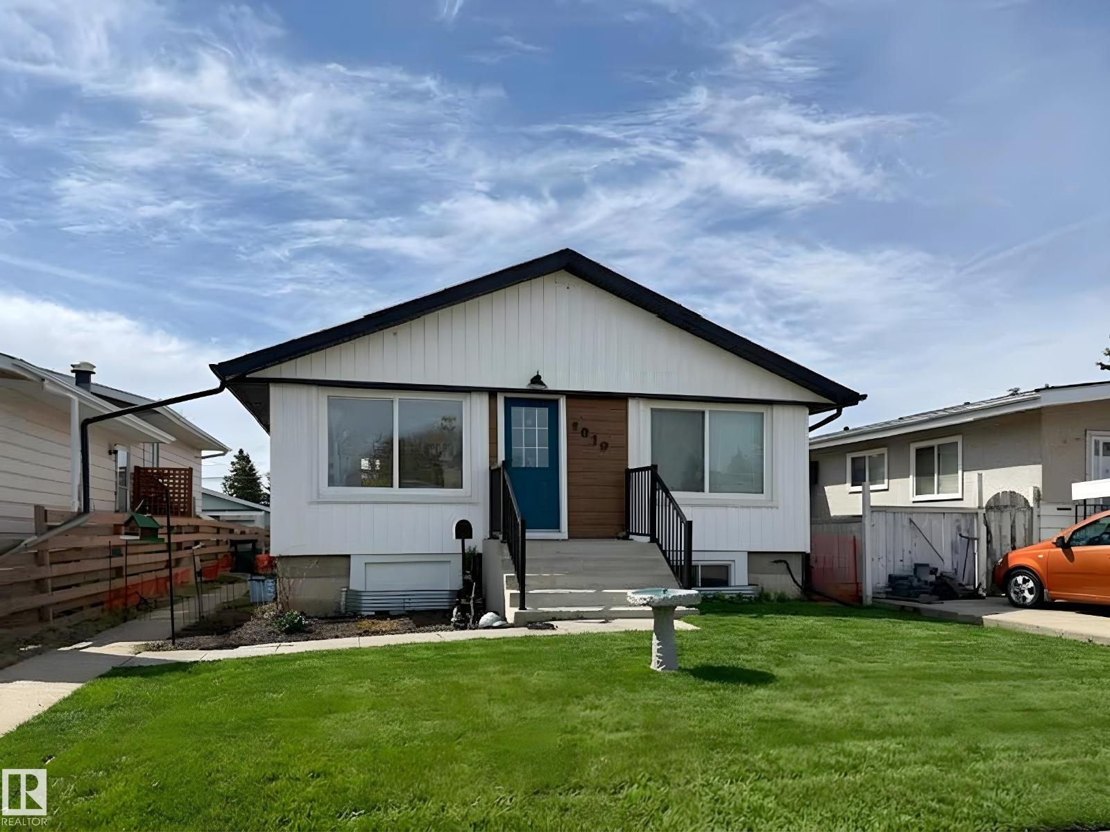 Additional image 2 of 9020 152 Street NW, Edmonton, AB, T5R1M3