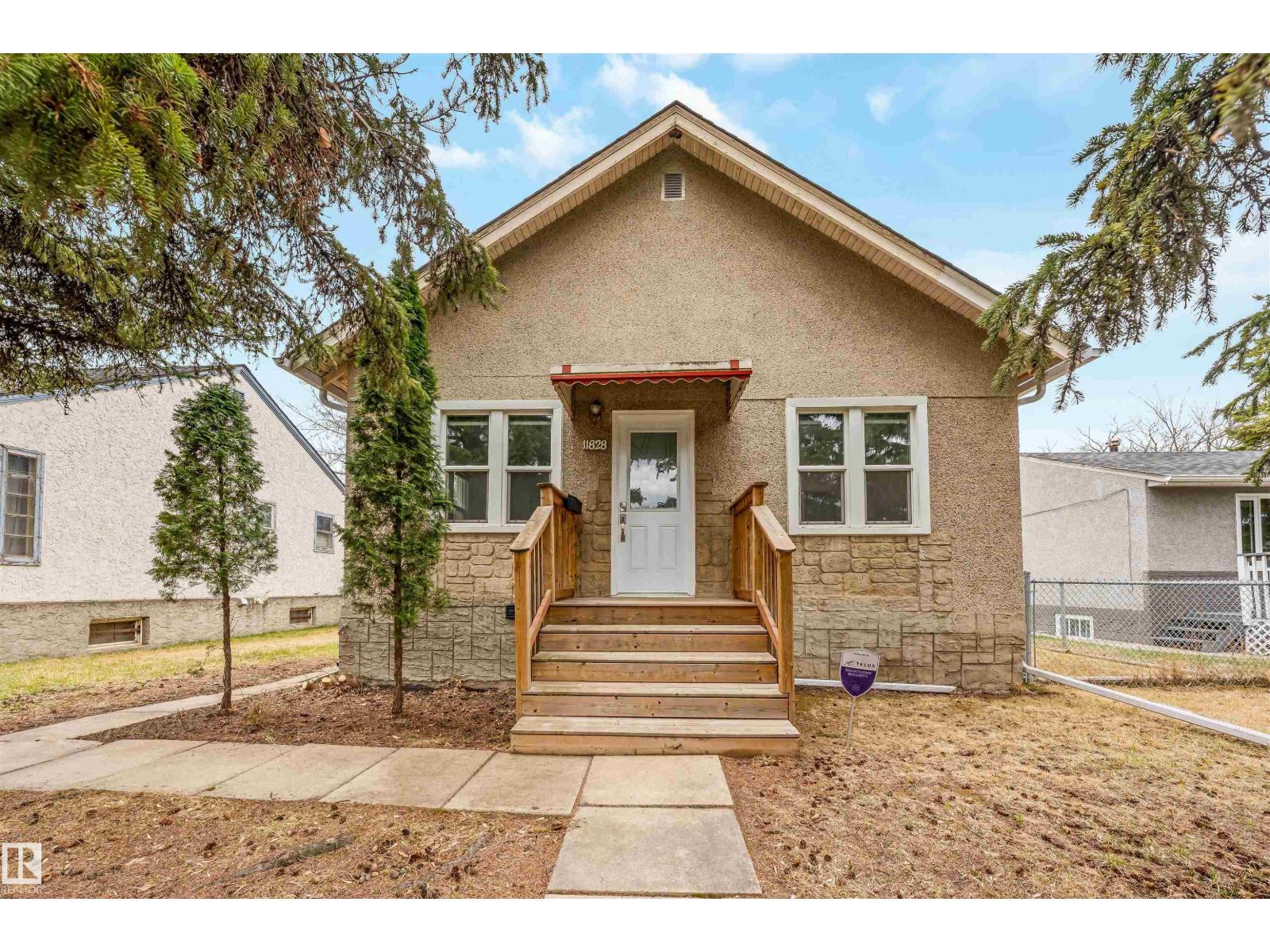11828 50 Street NW, Edmonton, AB, T5W3B9