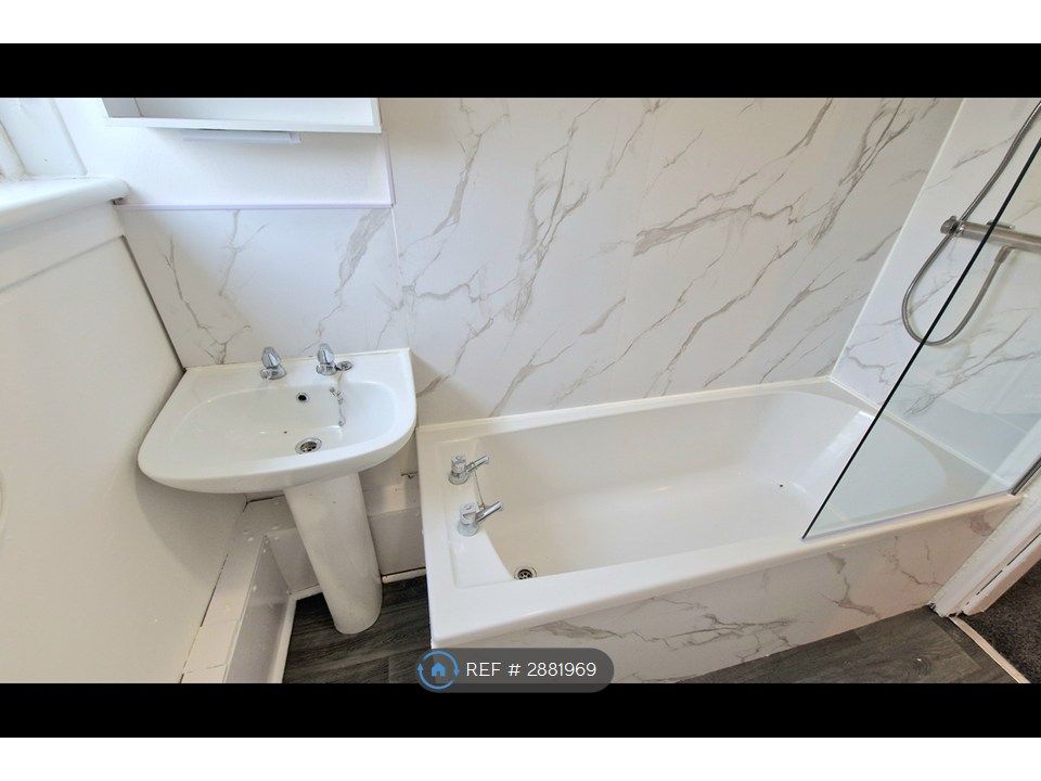 Additional image 8 of 2 bed flat to rentWest George St, Coatbridge ML5