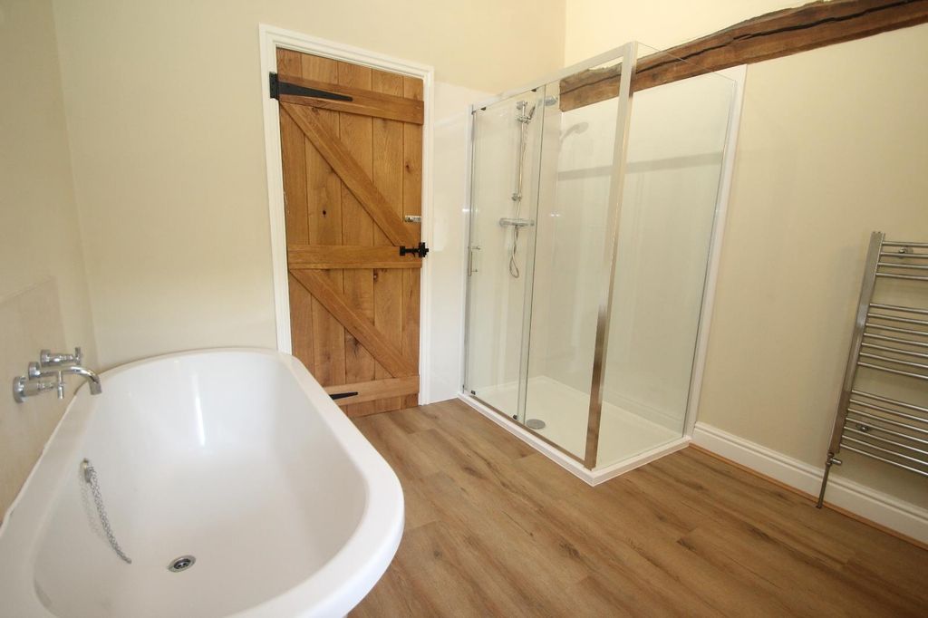 Additional image 6 of 4 bed detached house to rentHarewell Lane, Dacre Banks, Harrogate, North Yorkshire HG3