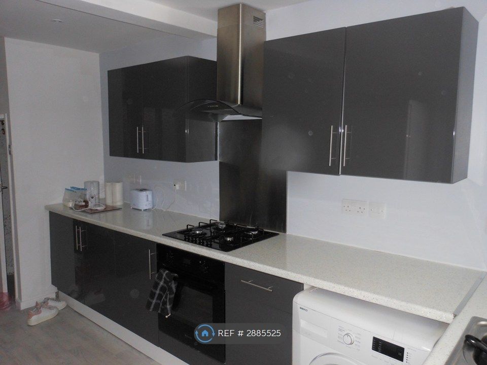 2 bed terraced house to rentPorthmawr Road, Cwmbran NP44