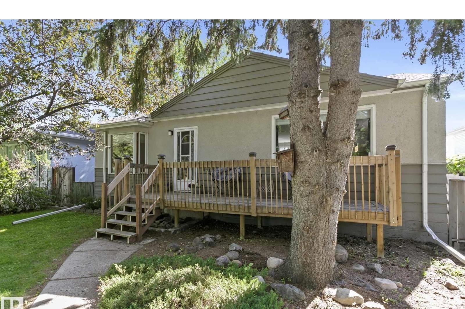 Additional image 7 of 9203 76 Street NW, Edmonton, AB, T6C2K4