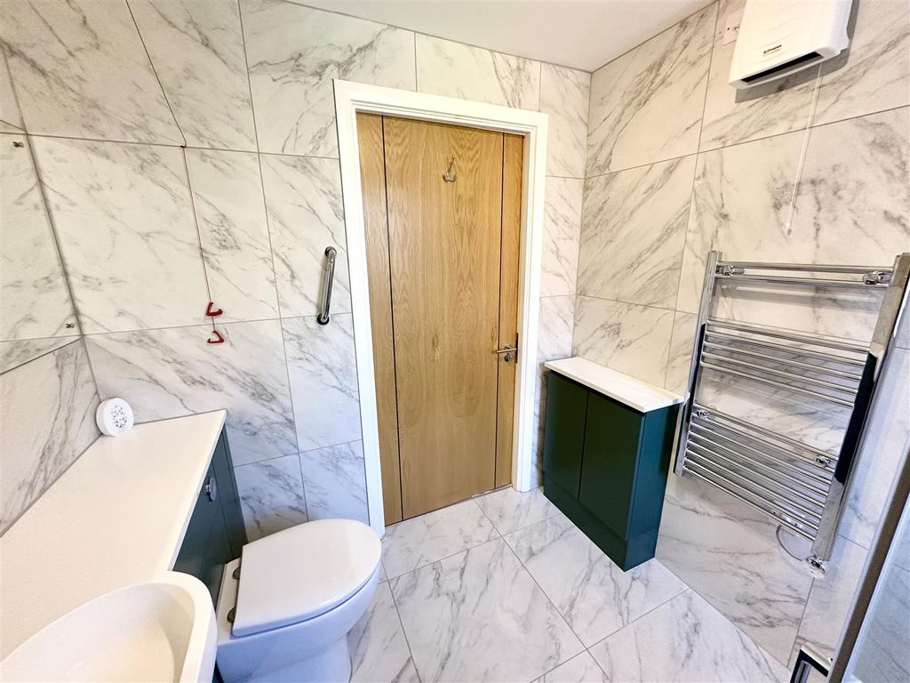 Additional image 23 of 2 bed flat for saleChestnut Court, Bridlington YO16