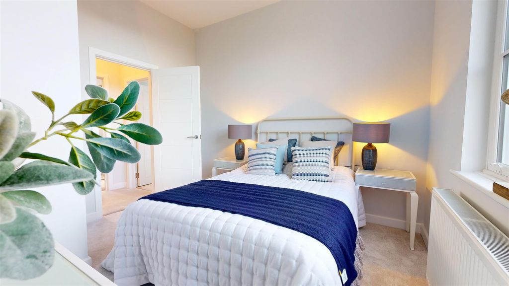 Additional image 12 of 2 bed flat for saleFlat 8 Sunnybank, 4-6 Wyke Road, Weymouth DT4