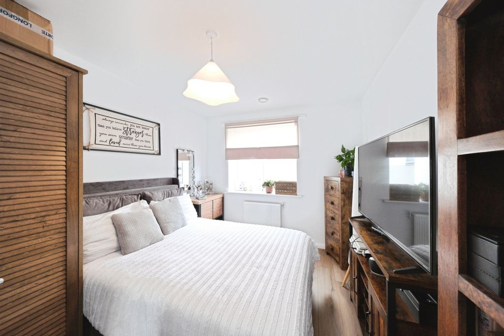 Additional image 10 of 3 bed semi-detached house for saleTasmania Close, Nottingham NG2
