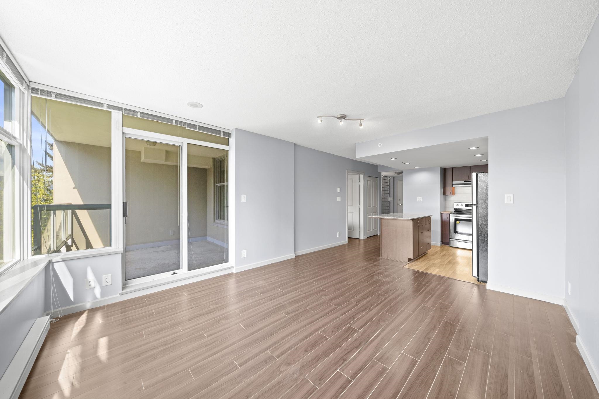 Additional image 4 of 605-9262 University Crescent, Burnaby, BC, V5A 0A4