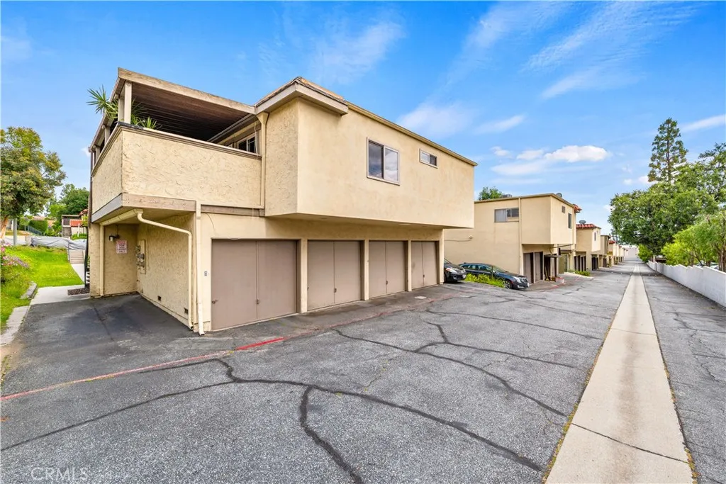 Additional image 44 of 821 Junipero Dr Unit A, Duarte, CA 91010