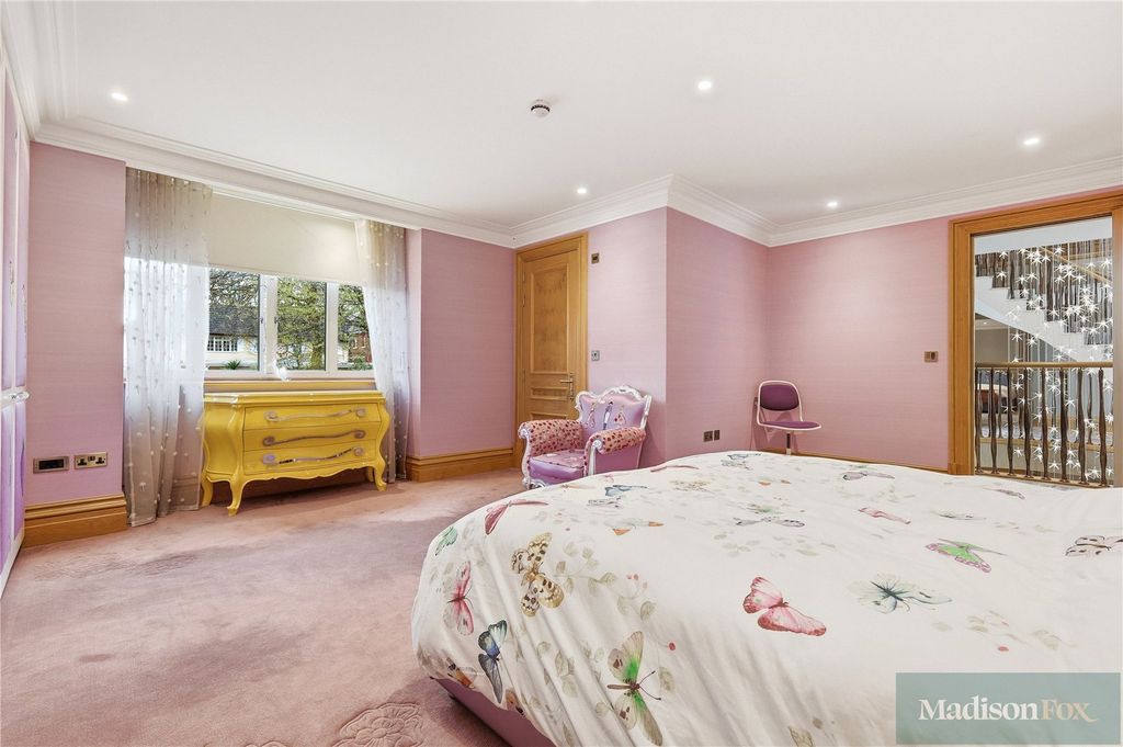 Additional image 54 of 8 bed detached house for saleStradbroke Drive, Chigwell, Essex IG7