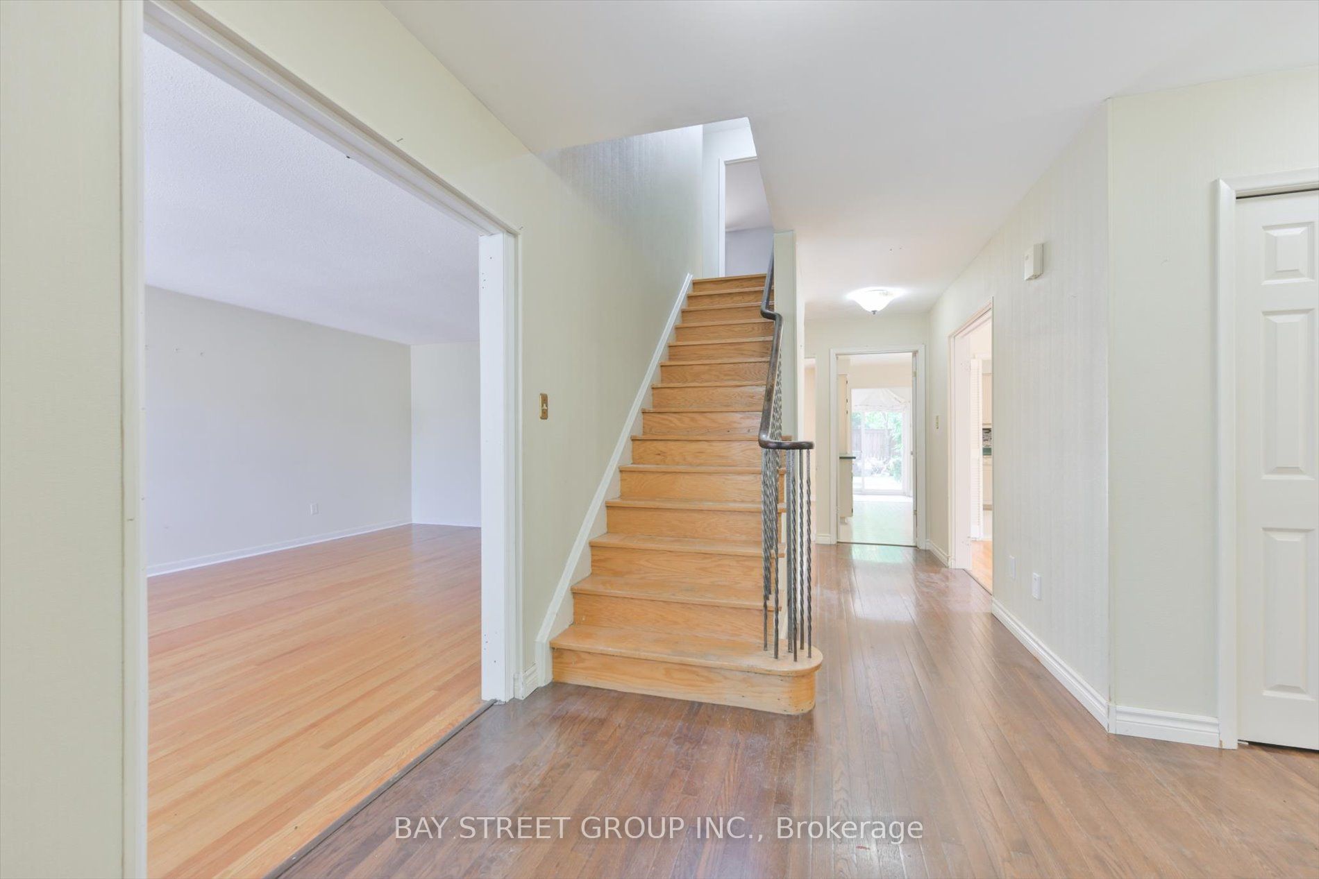 Additional image 6 of 33 Kilchurn Castle Drive, Toronto, ON, M1T 2W3