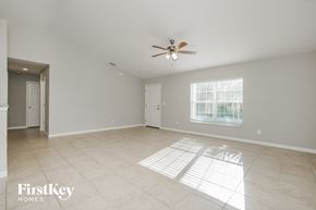 Additional image 3 of 3595 Gillot Blvd, Port Charlotte, FL, 33981
