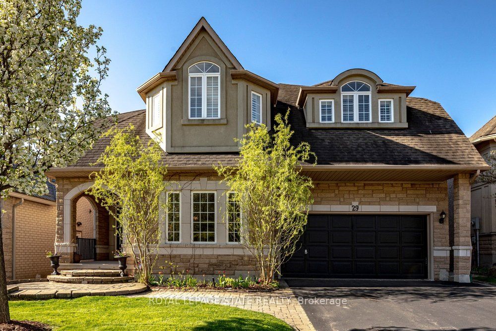 29 Gaines Avenue, Hamilton, ON, L9H 7M4