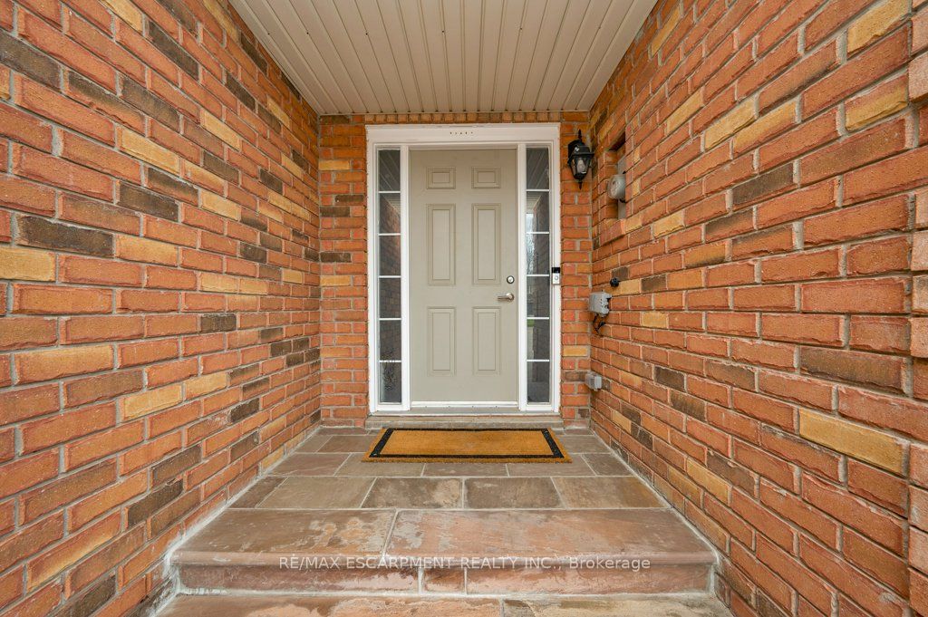 Additional image 2 of 2006 Erika Court, Oakville, ON, L6M 4R4