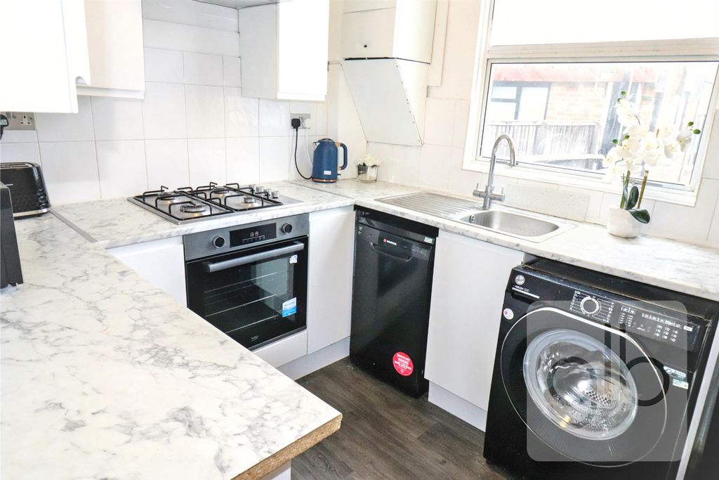 Additional image 4 of 6 bed property to rentWarwick Street, Leamington Spa CV32