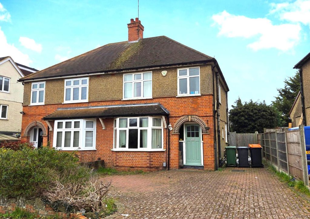 3 bed semi-detached house for saleRegent Street, Leighton Buzzard LU7