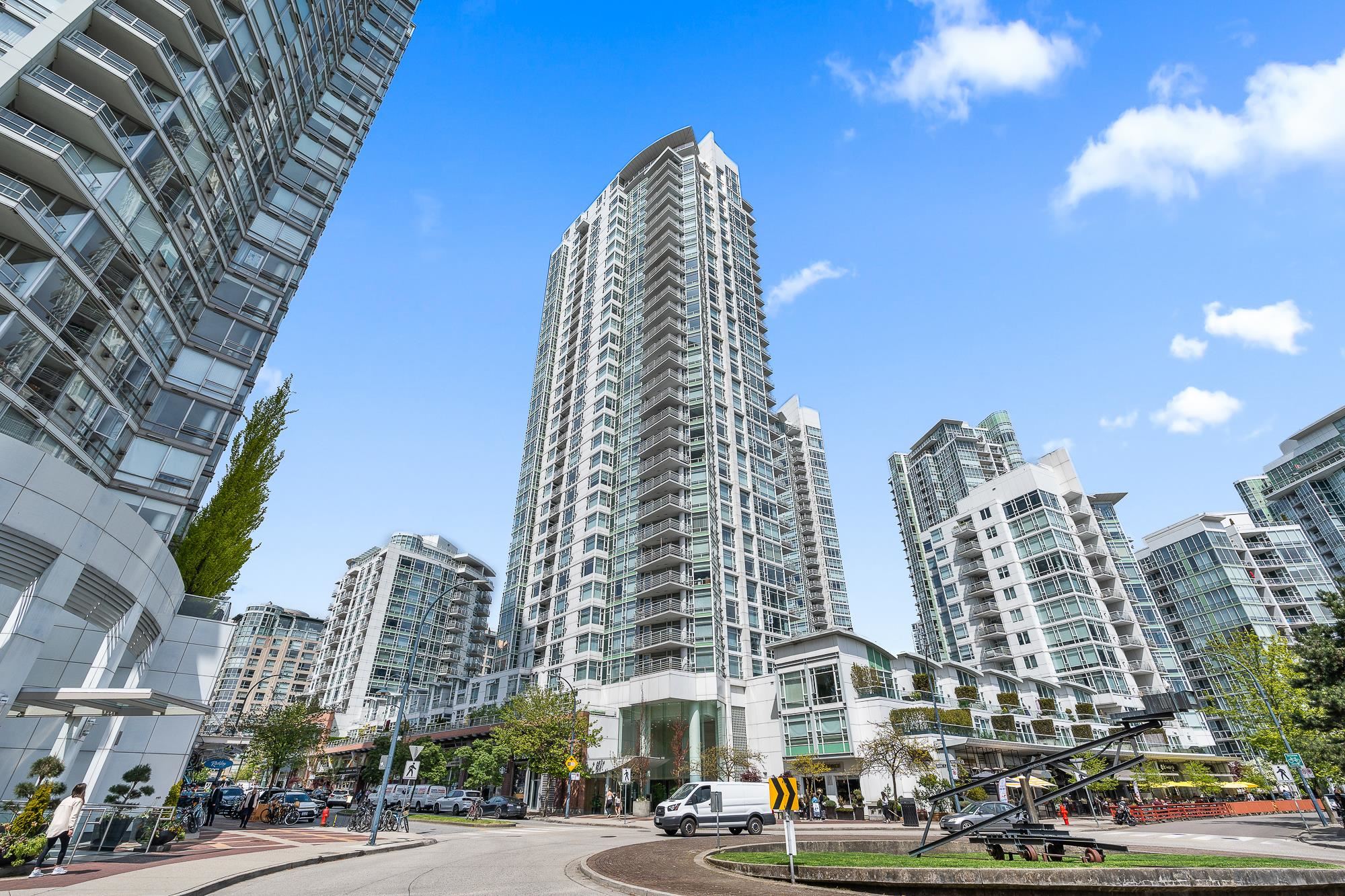 3605-1199 Marinaside Crescent, Vancouver, BC, V6Z 2Y2