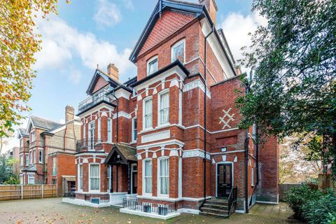 Shepherds Hill, Highgate, London N6