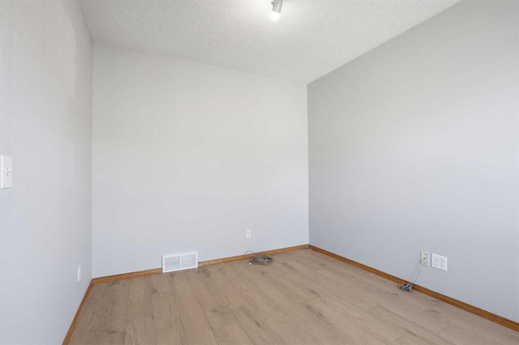 Additional image 6 of 93 Somerglen Park SW, Calgary, AB, T2Y3M5