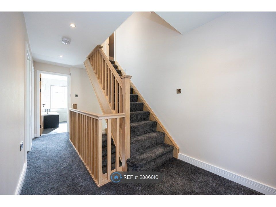 Additional image 31 of 5 bed semi-detached house to rentBeresford Crescent, Newcastle-Under-Lyme ST5