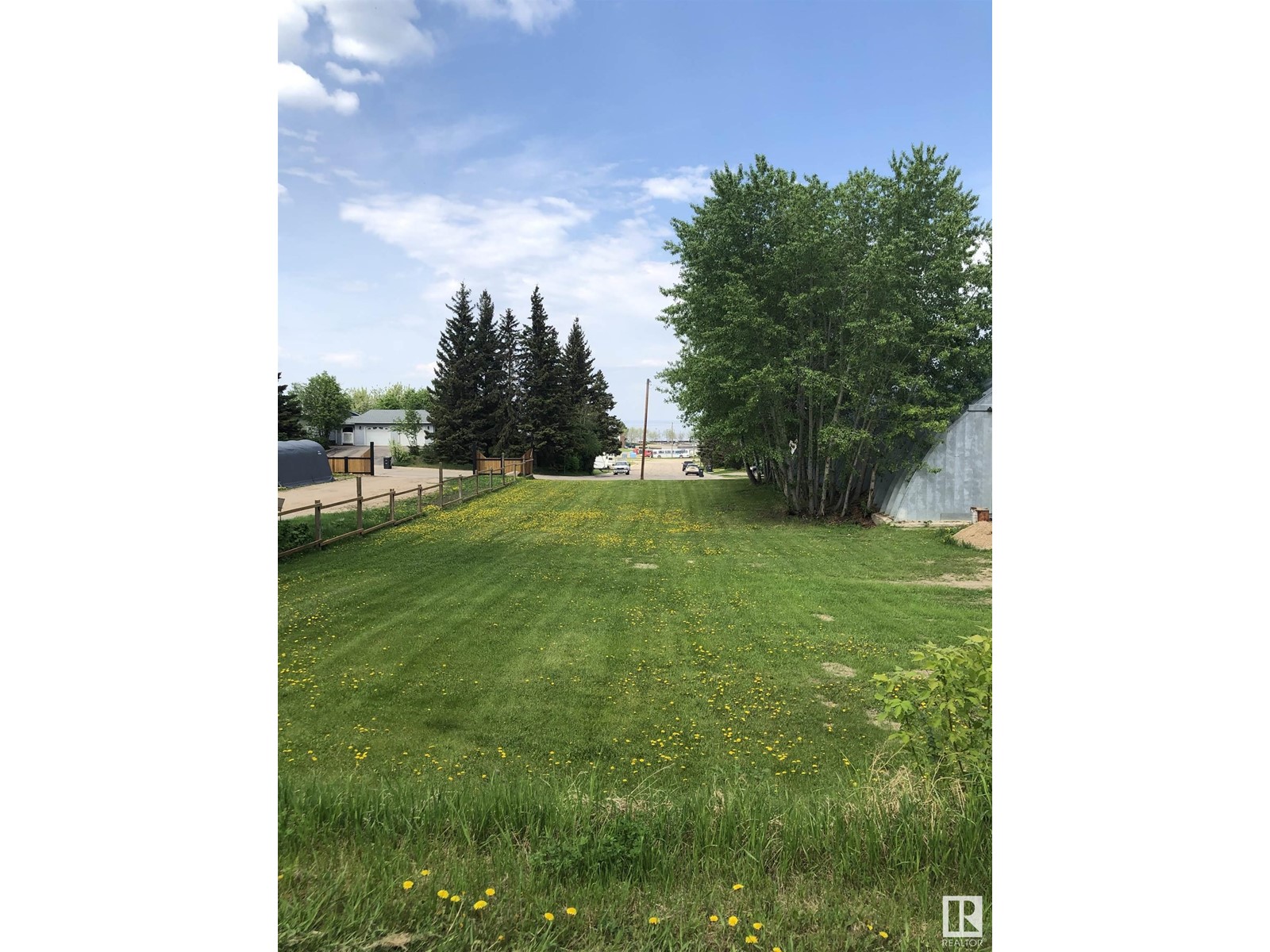 Additional image 4 of 807 10 Avenue, Cold Lake, AB, T9M1N1