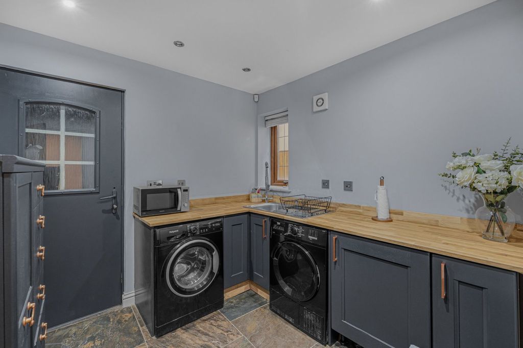 Additional image 7 of 7 bed detached house for saleMaes Aneurin Bevan, Tredegar NP22