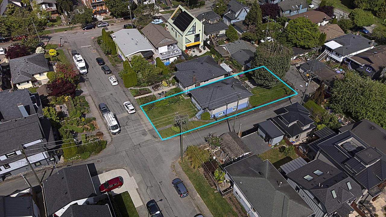 Additional image 2 of 2137 20th Avenue, Vancouver, BC, V5N 2L4