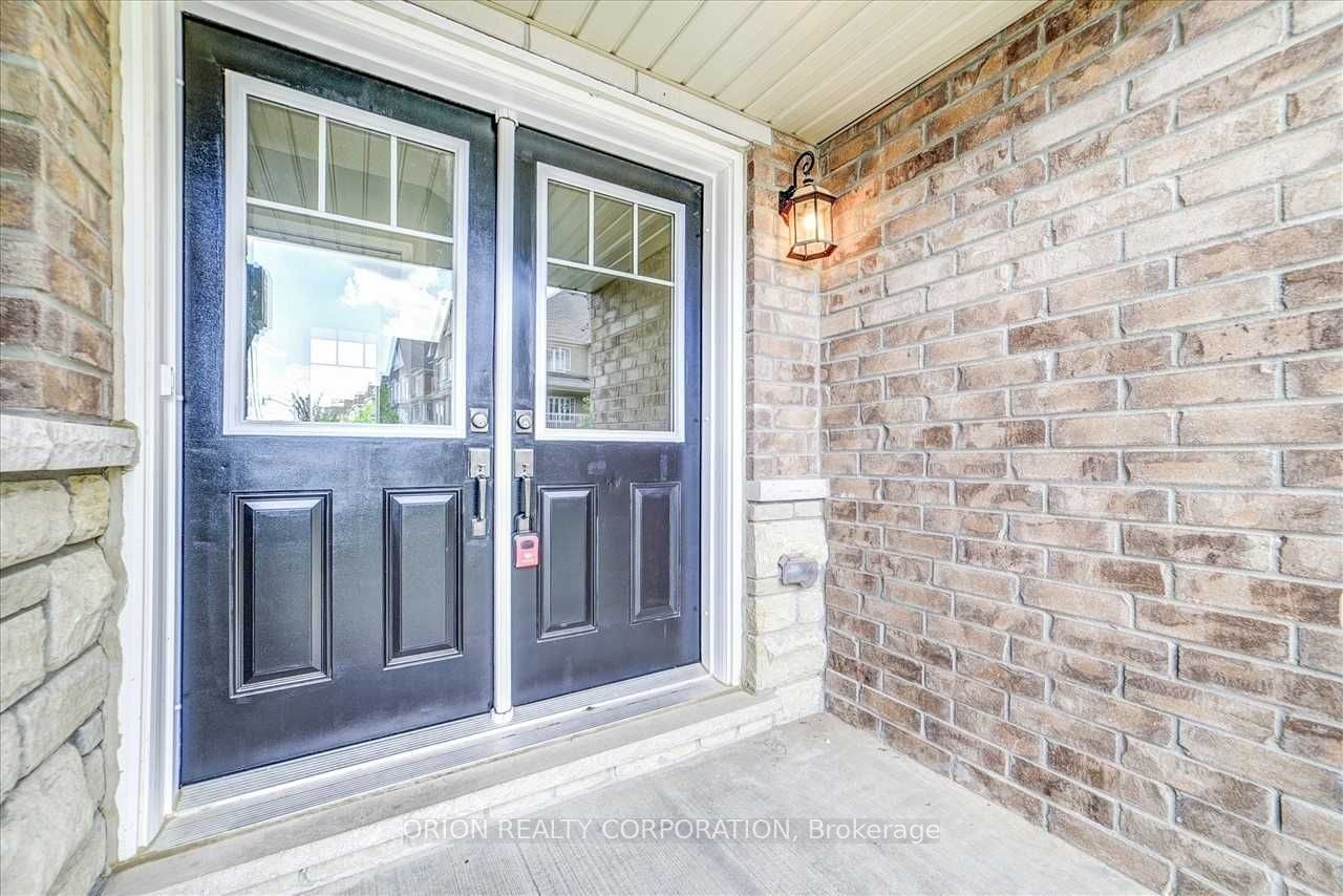 56 Golden Springs Drive N, Brampton, ON, L7A 2X1 photo 4