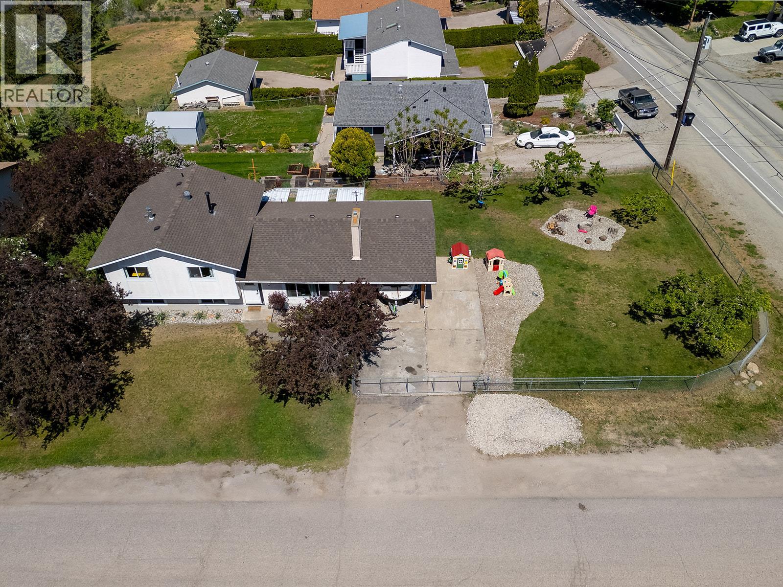 10694 Bonnie Drive, Lake Country, BC, V4V1W1