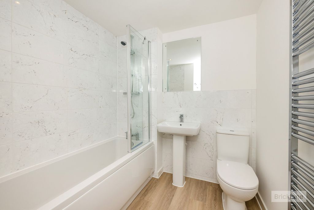 Additional image 6 of 3 bed semi-detached house to rentStonemason Way, Peterborough PE4