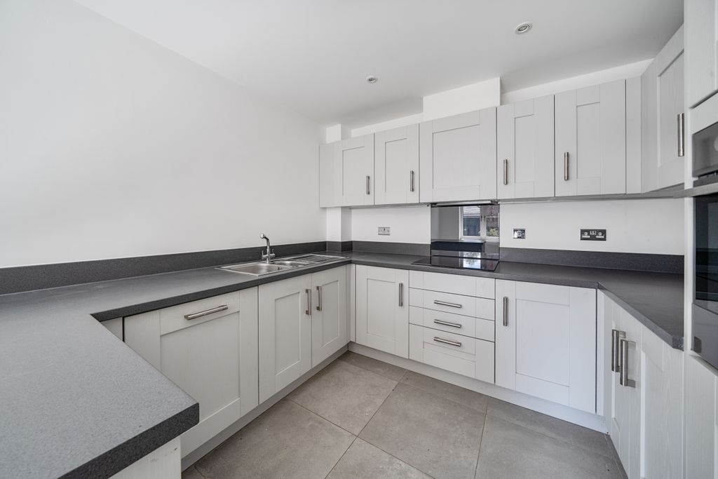 Additional image 4 of 4 bed detached house to rentSid Courtney Road, Tiddington, Stratford-Upon-Avon CV37