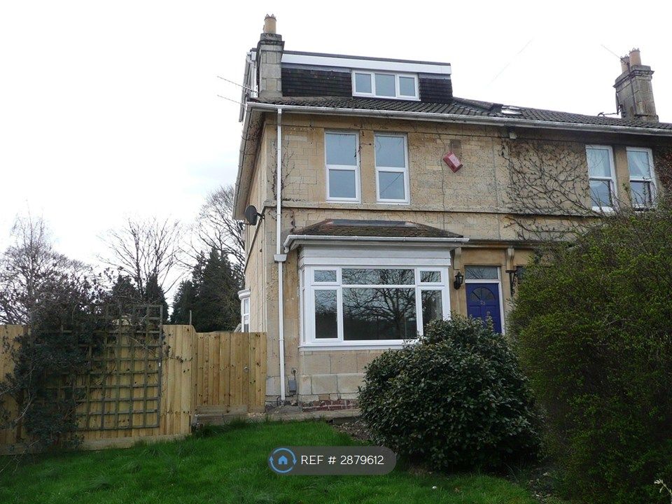 5 bed semi-detached house to rentBellotts Road, Bath BA2