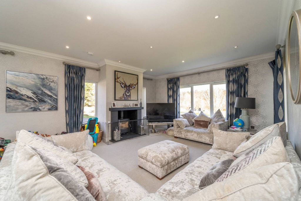 5 bed detached house for saleStanley, Perth PH1 photo 2