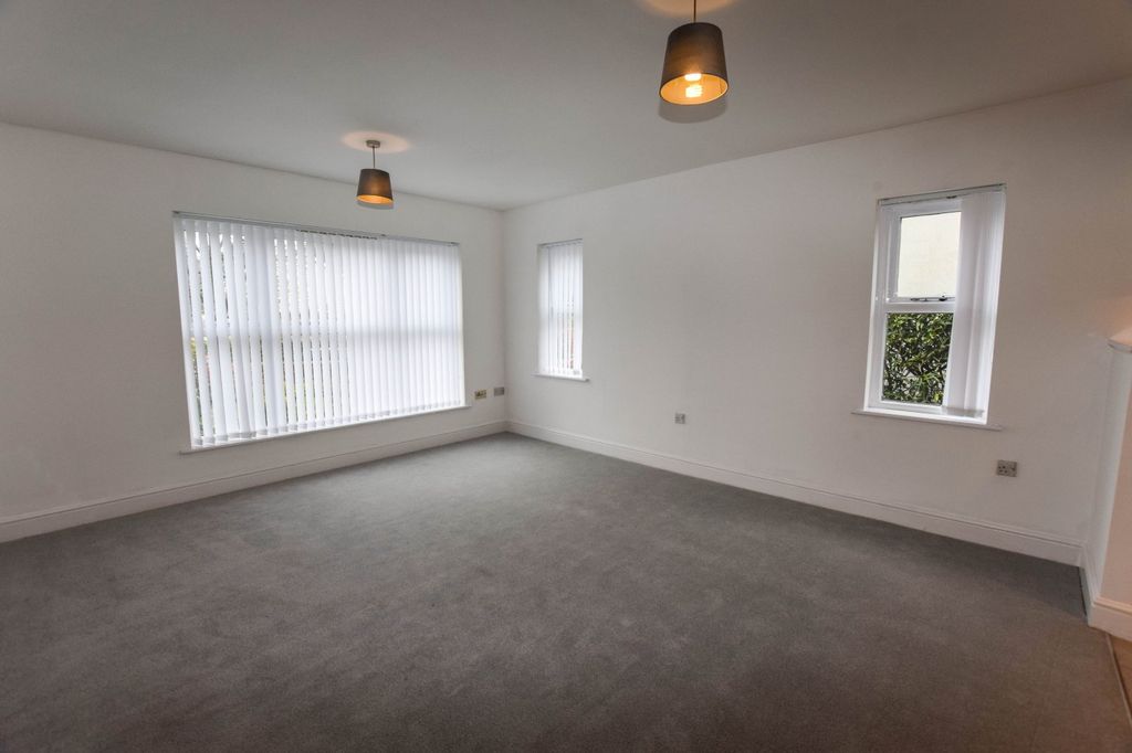 Additional image 5 of 2 bed flat to rentLilybrook Drive, Knutsford, Cheshire WA16