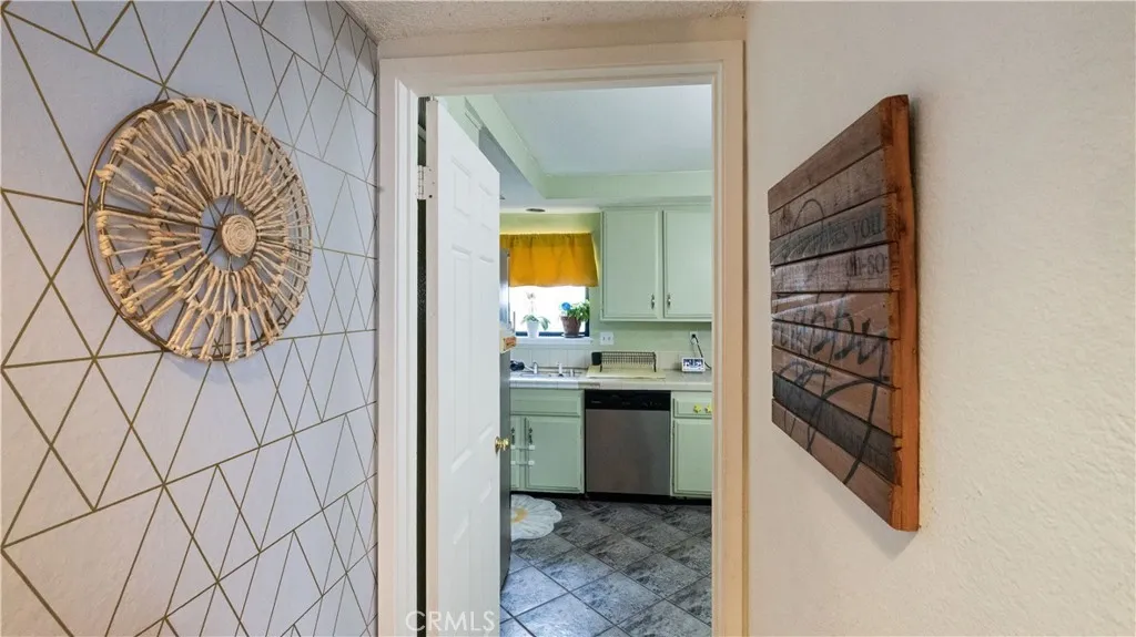 Additional image 24 of 20651 Roscoe Blvd Unit L, Winnetka, CA 91306