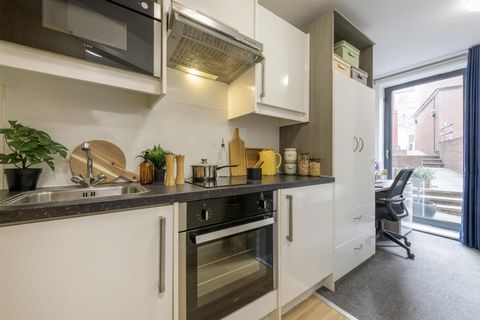 West Park Place, Edinburgh EH11, Studio to rent