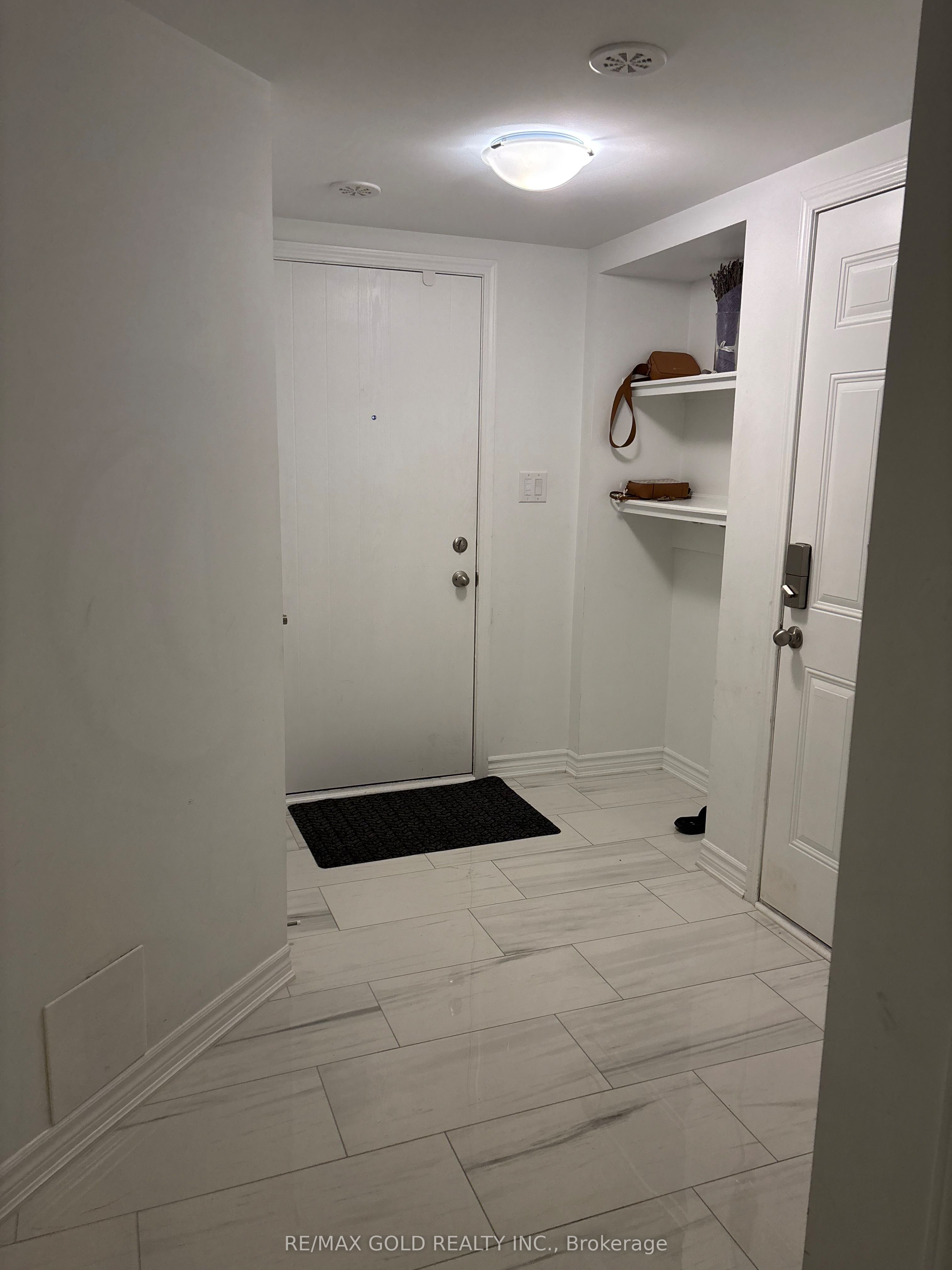 Additional image 3 of 564 Bellflower Court, Milton, ON, L9E 1E4