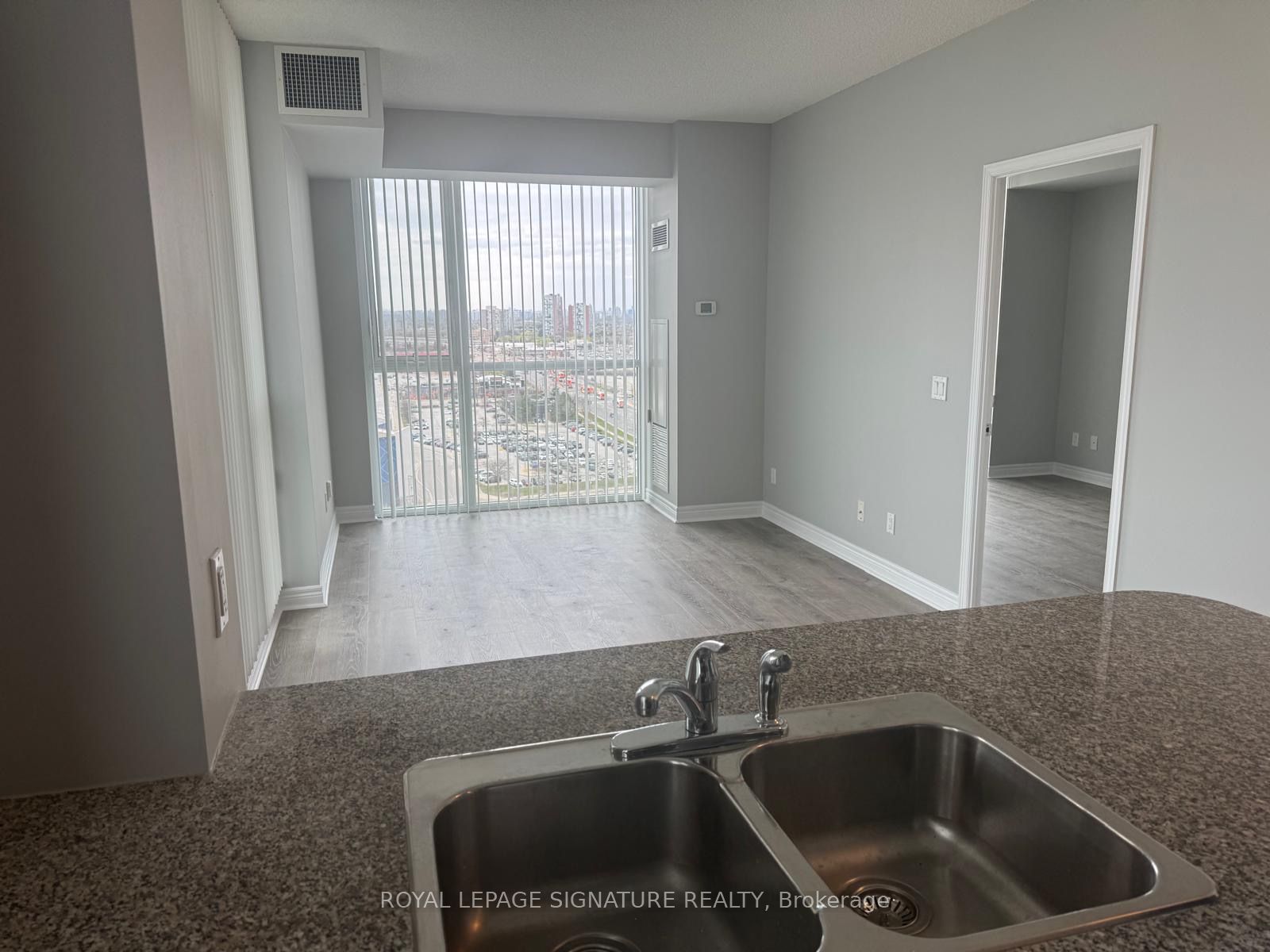 Additional image 5 of 1716-339 Rathburn Road W, Mississauga, ON, L5B 0K6