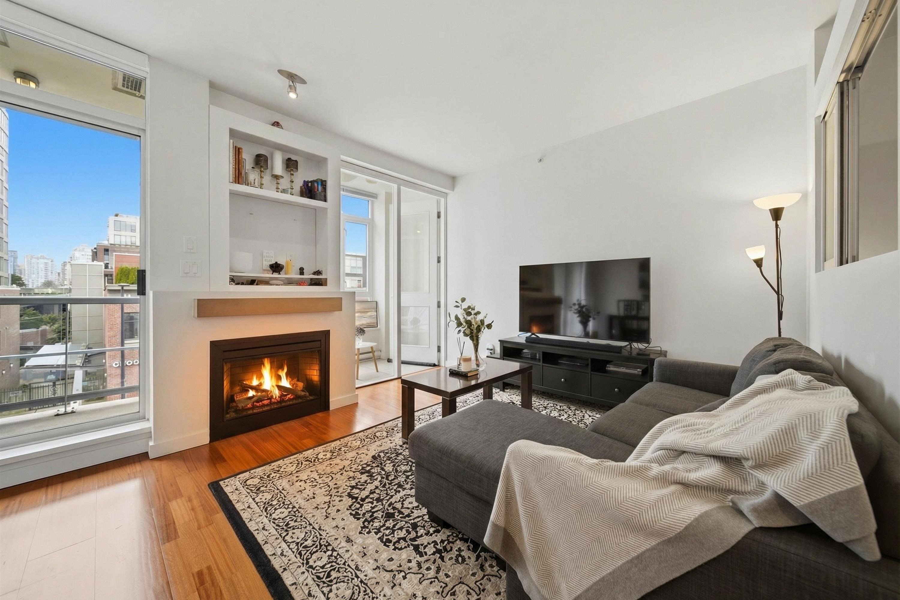 306-2055 Yukon Street, Vancouver, BC, V5Y 4B7