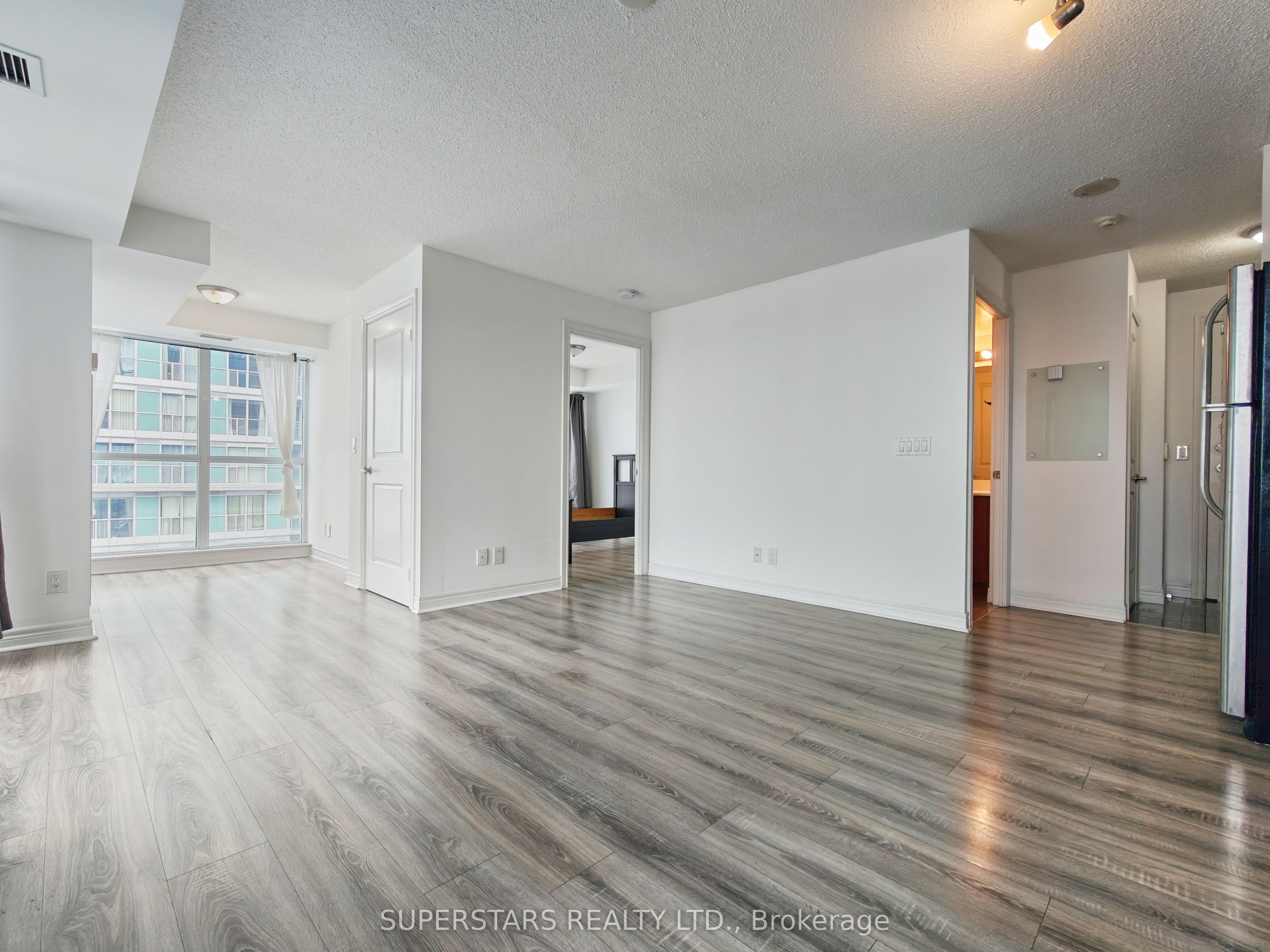 Additional image 3 of 2804-50 Town Centre Court, Toronto, ON, M1P 0A9