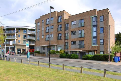 Hinkler Road, Southampton SO19